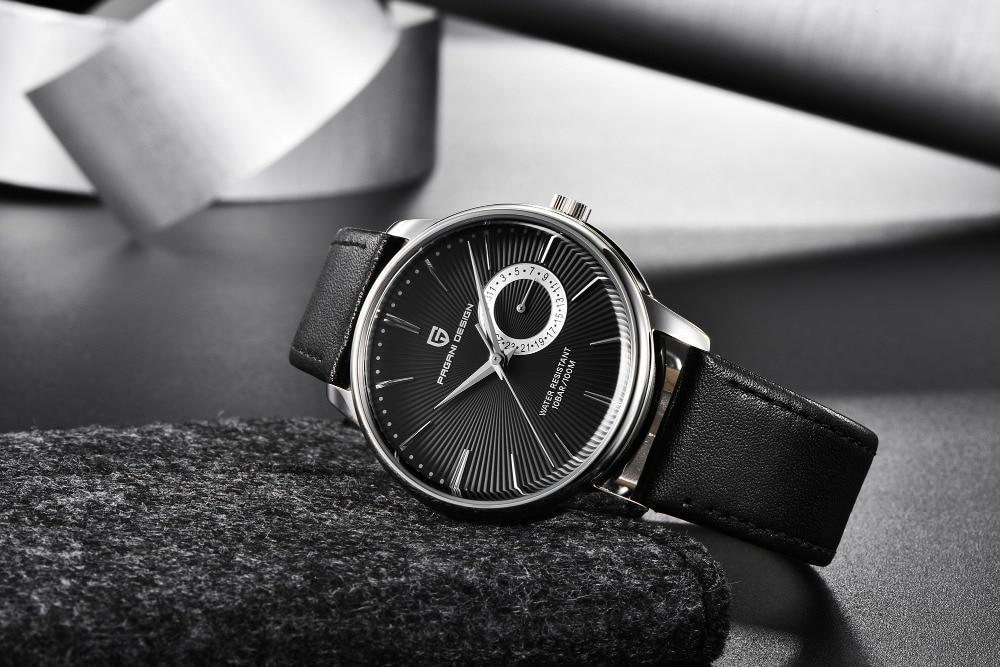 Mens Leather Banded Quartz Watch